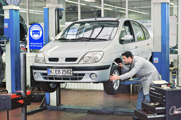 Auto-Reparaturen: Immer mehr Hobby-Mechaniker