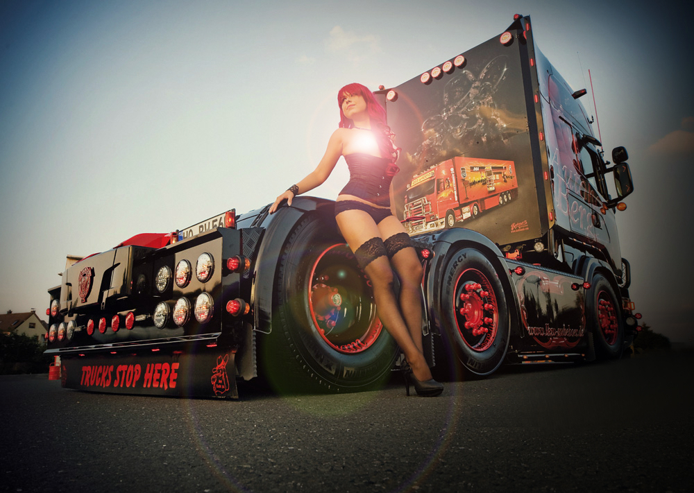 Erotischer LKW-Kalender 2015 (Scania)
