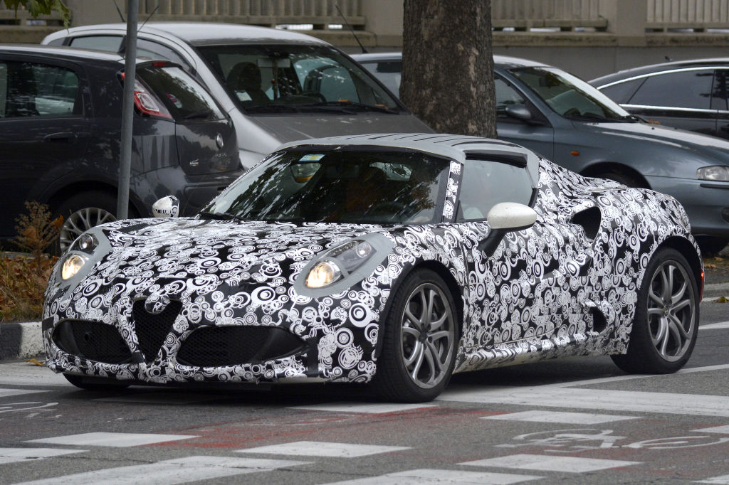 Erwischt: Erlkönig Alfa 4C Spider Quadrifoglio Verde
