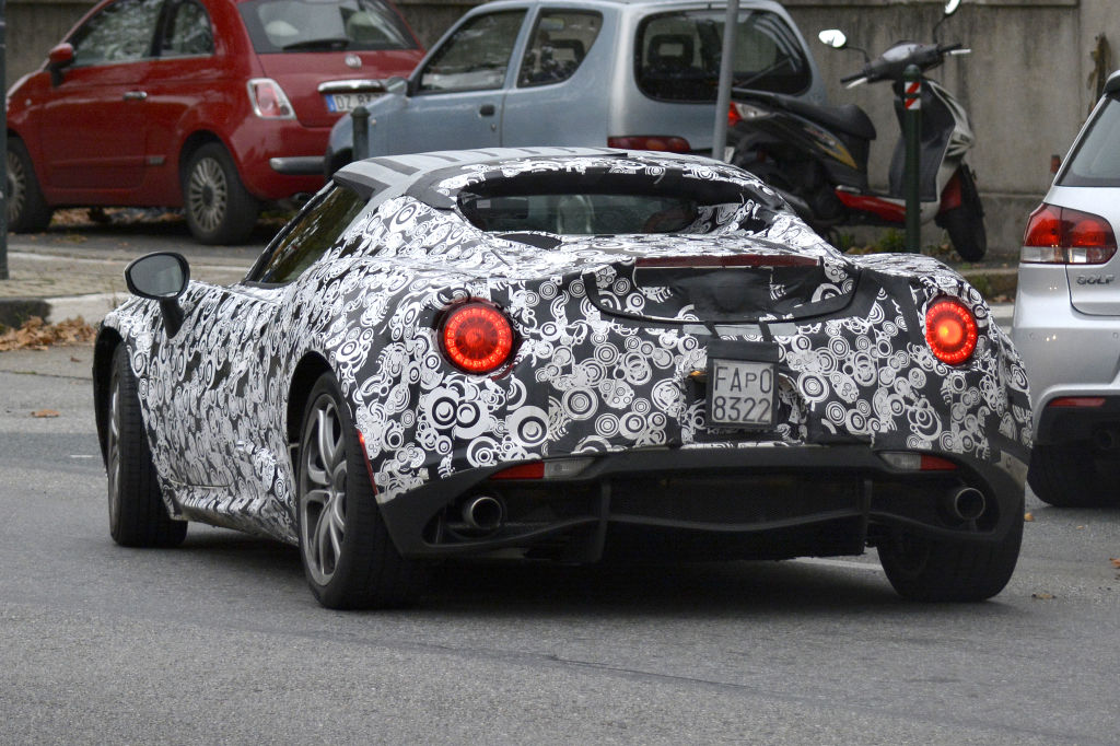 Erwischt: Erlkönig Alfa 4C Spider Quadrifoglio Verde