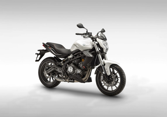 Benelli bringt eine 300er