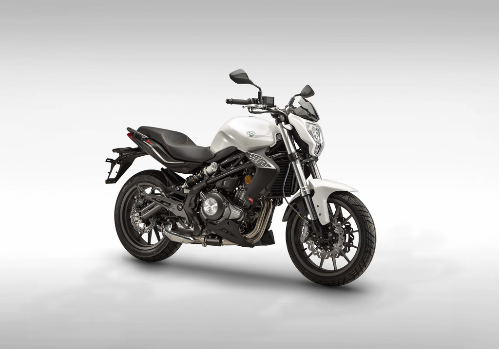 Benelli bringt eine 300er