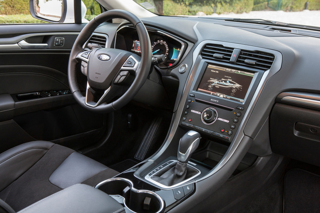 Ford Mondeo Hybrid: Produktion in Valencia läuft