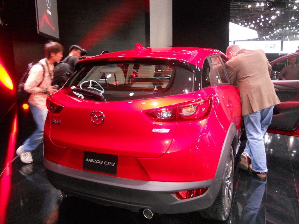 LA 2014: Mazda CX-3 kommt im Juni