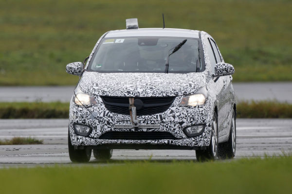 Erwischt: Erlkönig Opel Karl