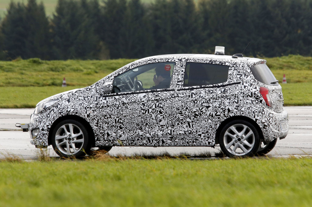 Erwischt: Erlkönig Opel Karl