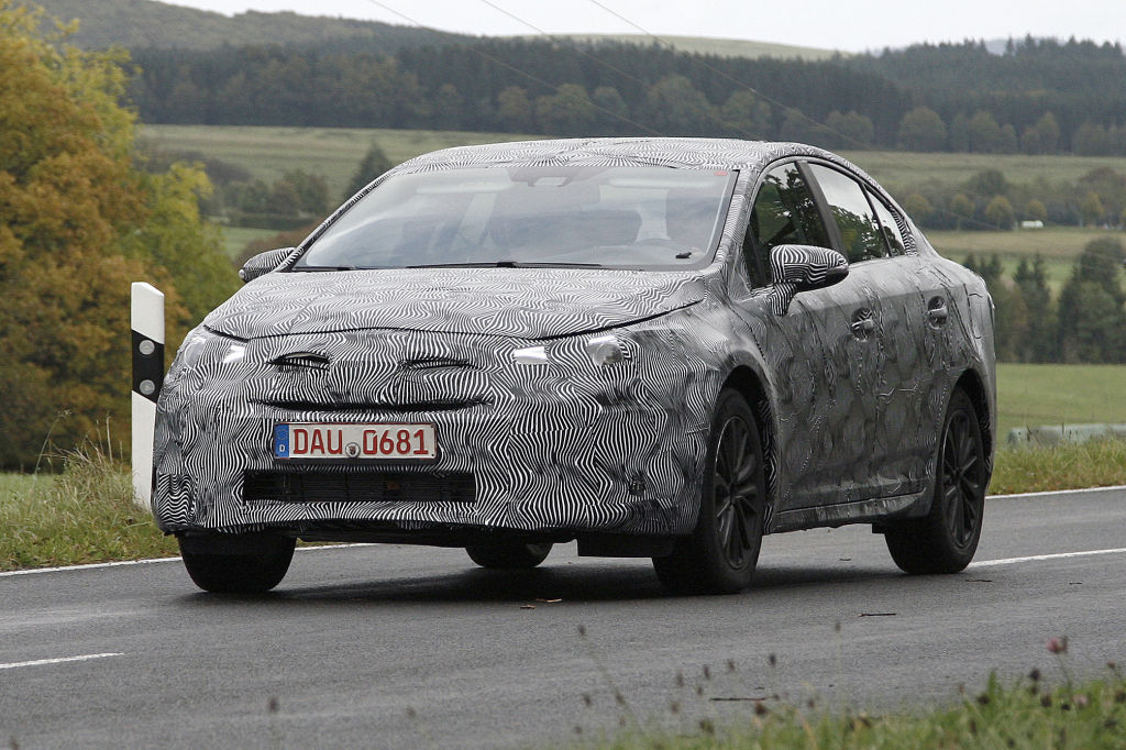 Erwischt: Erlkönig Toyota Avensis