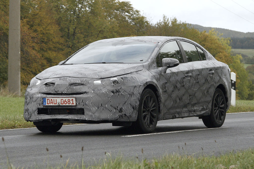 Erwischt: Erlkönig Toyota Avensis