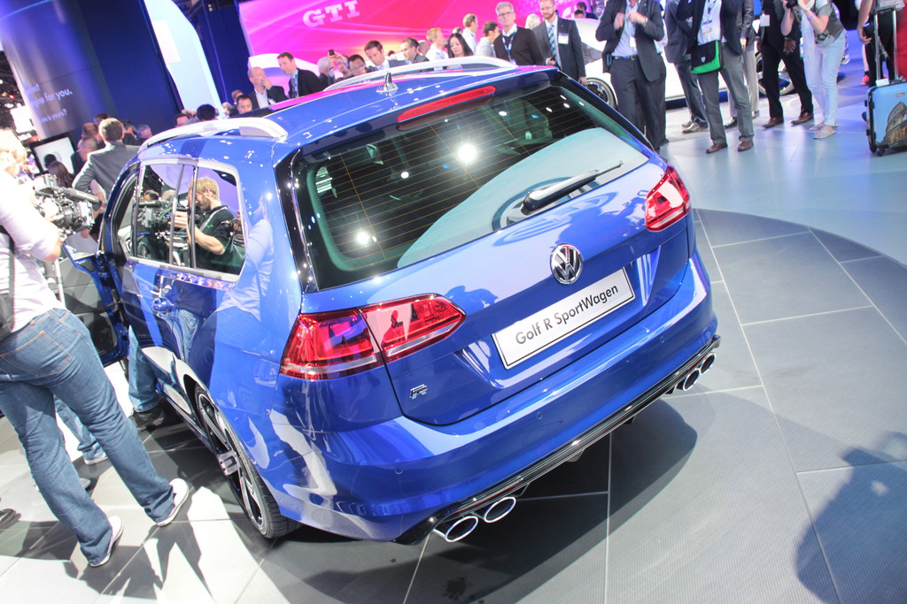 LA 2014: 300 PS für den VW Golf Variant