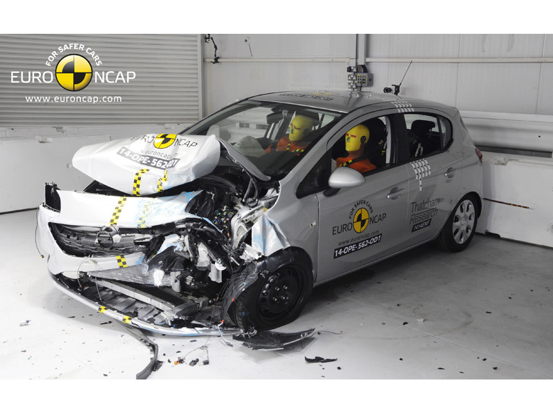 Crashtest: Fünf, vier und drei Sterne