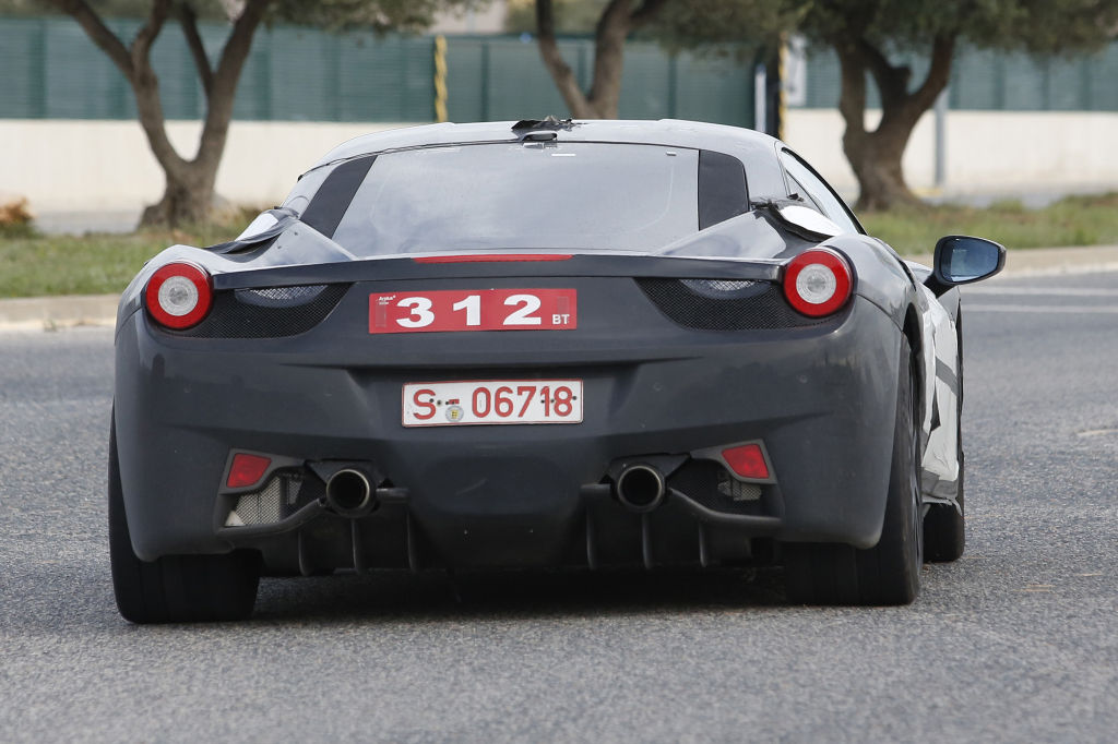Erwischt: Erlkönig Ferrari 458M