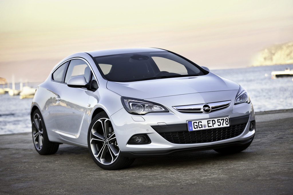 Opel Astra „Ohne Anzahlung. Ohne Zinsen.“