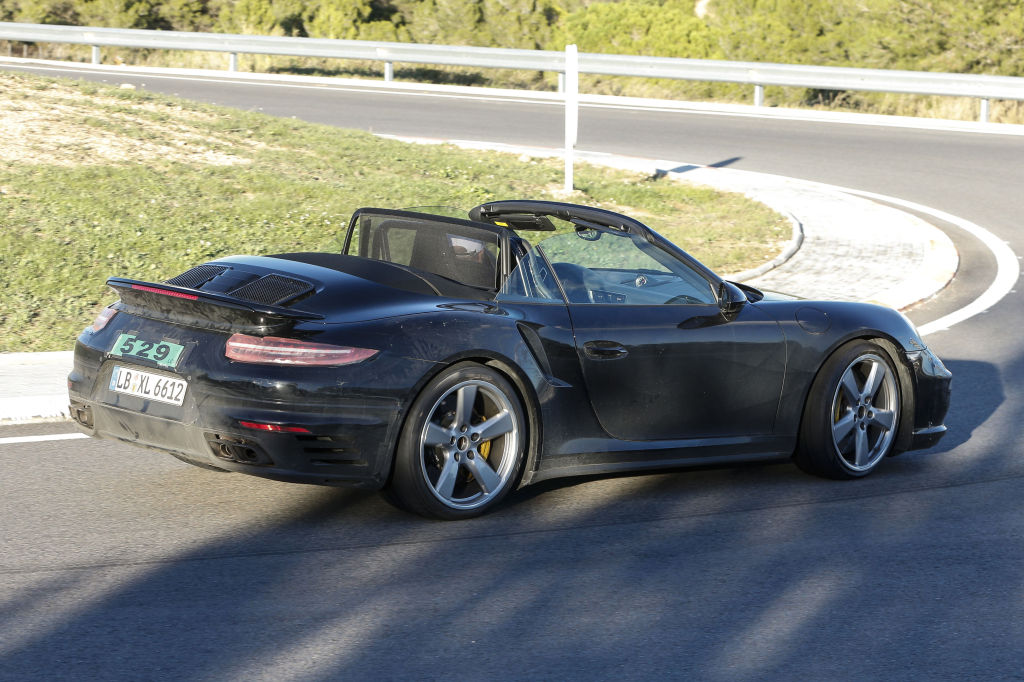 Erwischt: Erlkönig Porsche 911 Turbo Cabrio Facelift