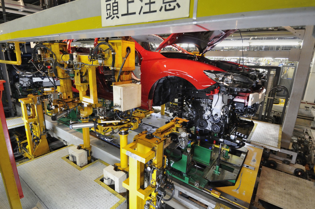 Produktion des Mazda6 (2012).