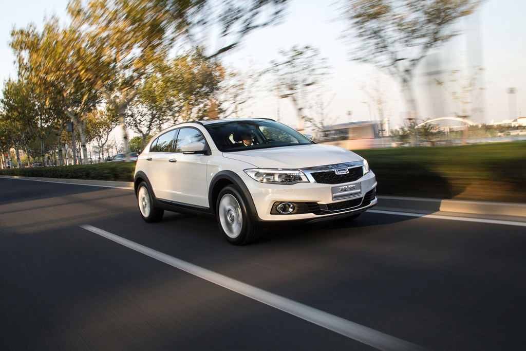 Qoros City SUV 16 T