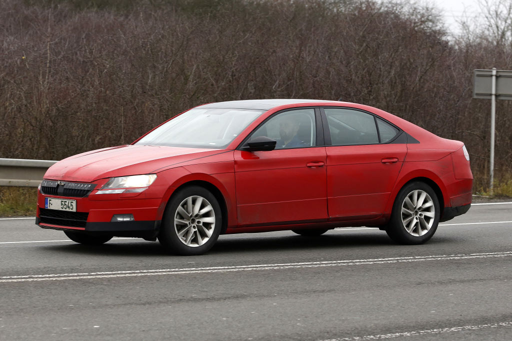 Erwischt: Erlkönig Skoda Superb