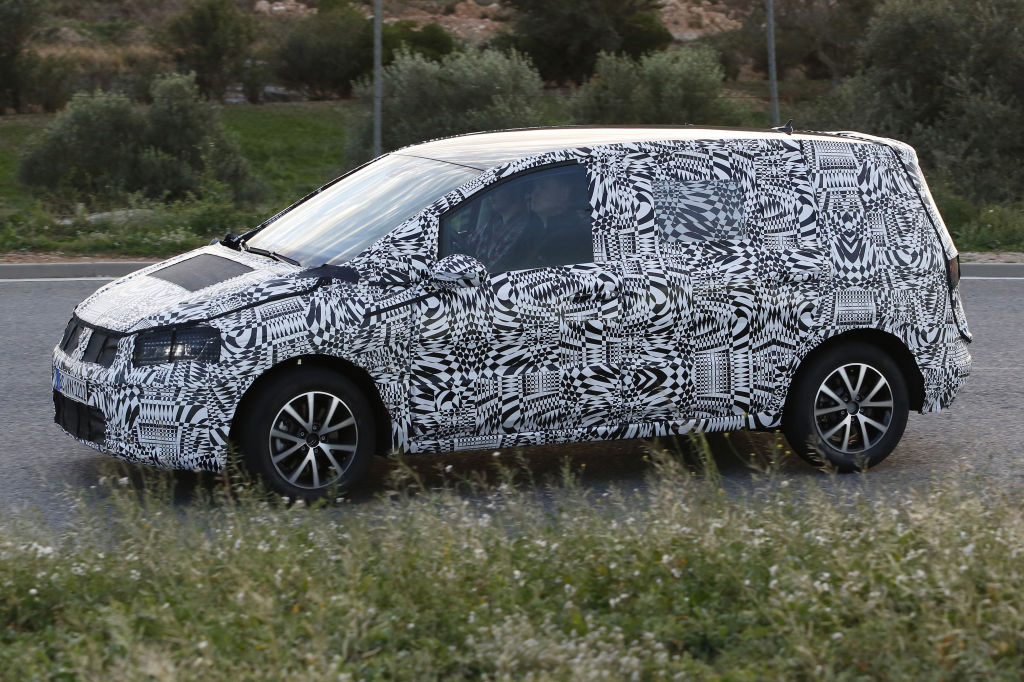 Erwischt: Erlkönig VW Touran