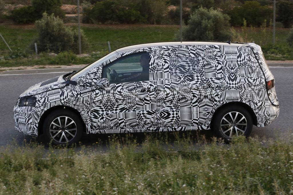 Erwischt: Erlkönig VW Touran