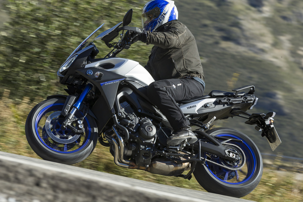 Erste FAhrt auf der Yamaha MT-09 Tracer: Einsatzspektrum erweitert