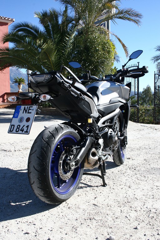 Erste FAhrt auf der Yamaha MT-09 Tracer: Einsatzspektrum erweitert