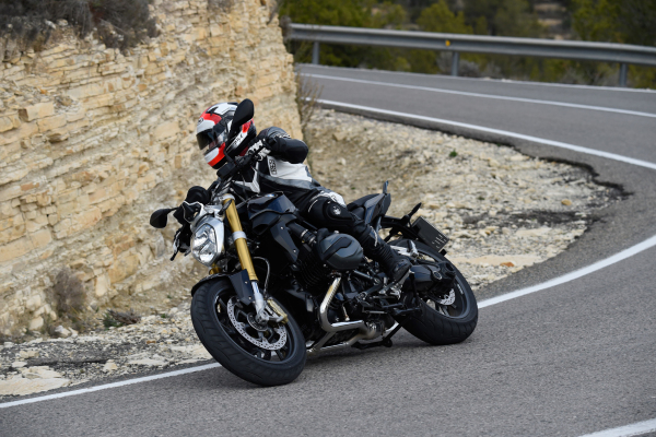 BMW R 1200 R: Pure Boxer-Dynamik
