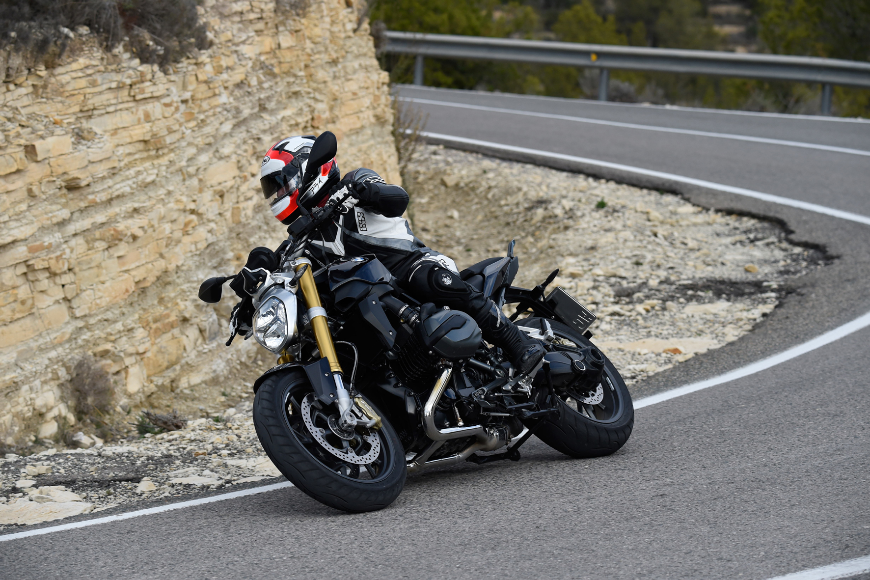 BMW R 1200 R: Pure Boxer-Dynamik