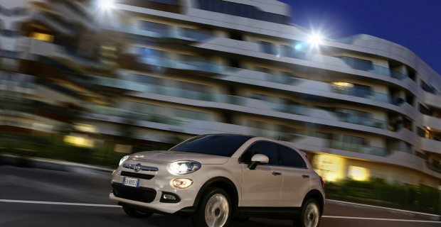 Hip-Hop-Star Jan Delay rockt den Fiat 500X