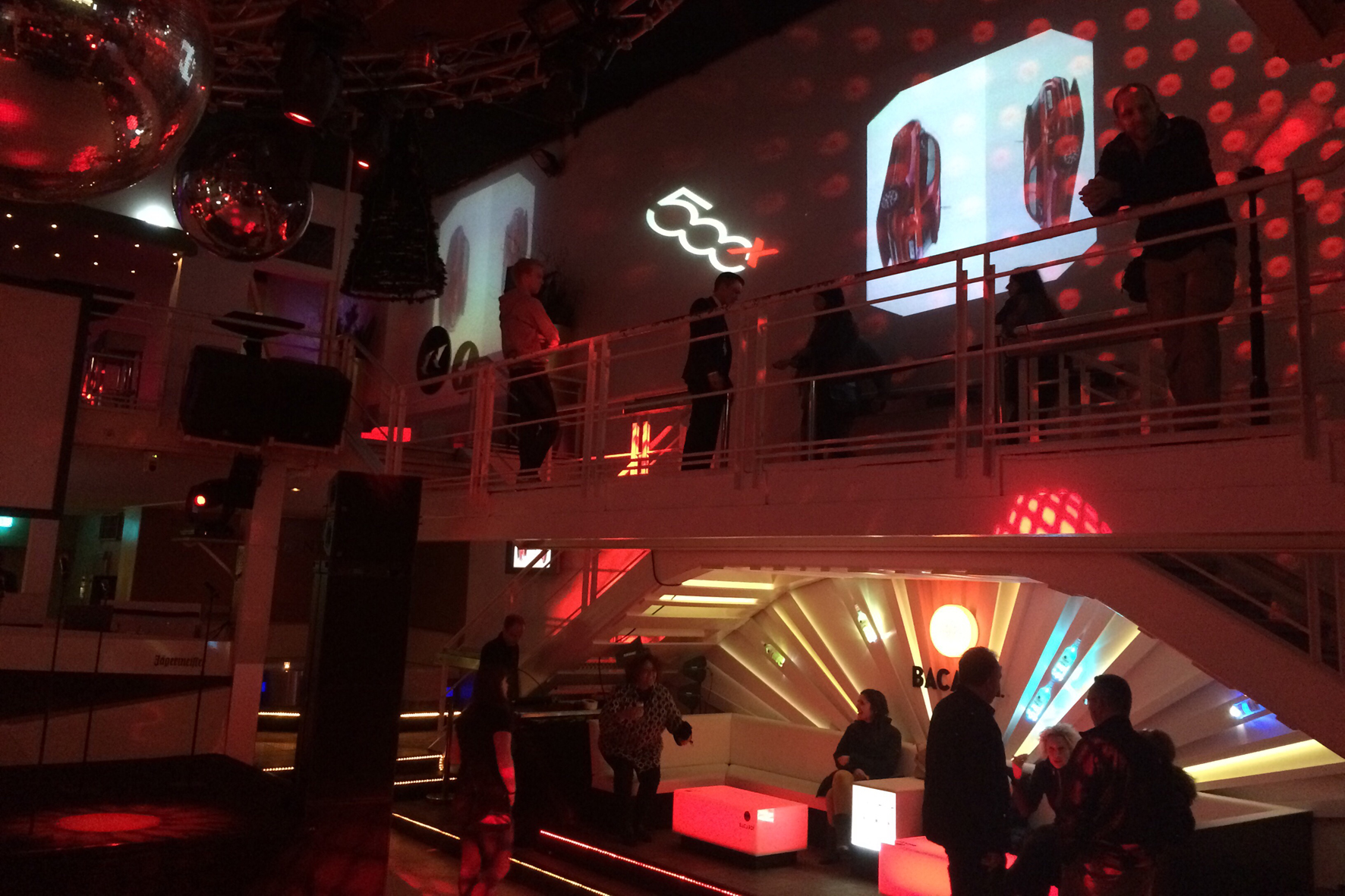 Hip-Hop-Star Jan Delay rockt den Fiat 500X