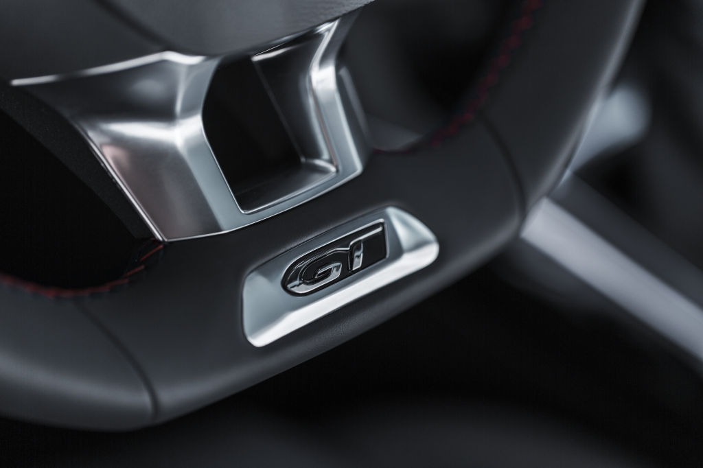 Erste Fahrt im Peugeot 308 GT: Umwelt-Primus kann fauchen