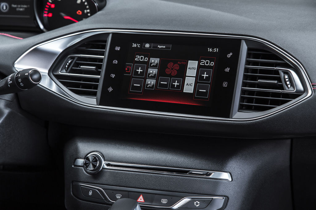 Erste Fahrt im Peugeot 308 GT: Umwelt-Primus kann fauchen