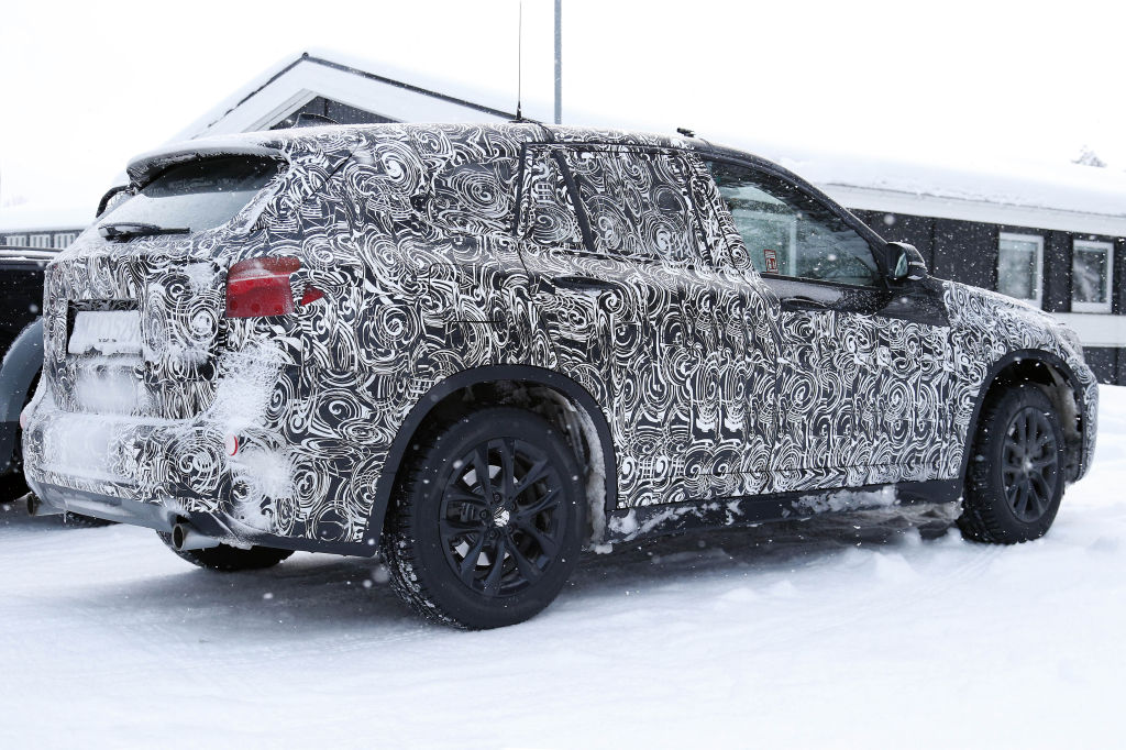 Erwischt: Erlkönig BMW X1 im Detail