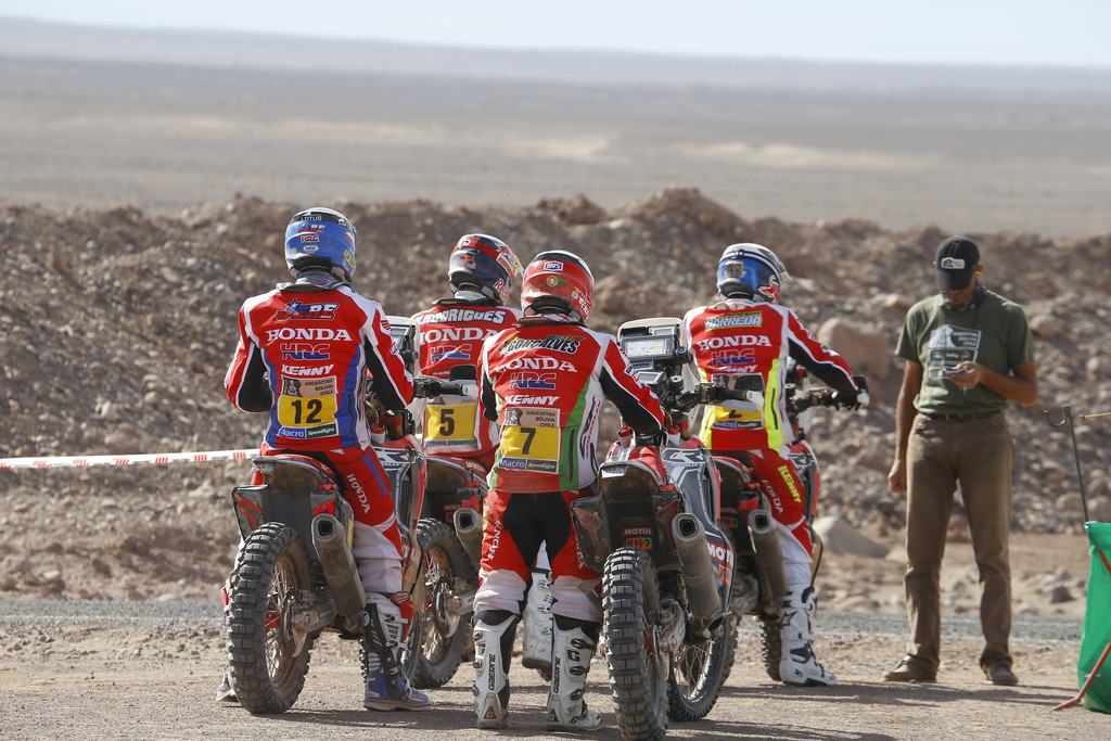 Dakar 2015: Fünf Mini in den Top Ten