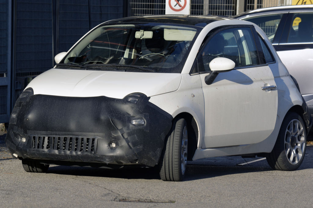 Erwischt: Erlkönig Fiat 500 Facelift