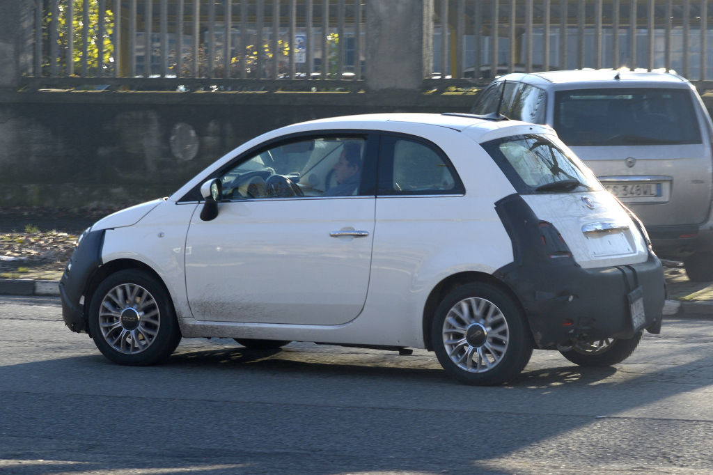 Erwischt: Erlkönig Fiat 500 Facelift