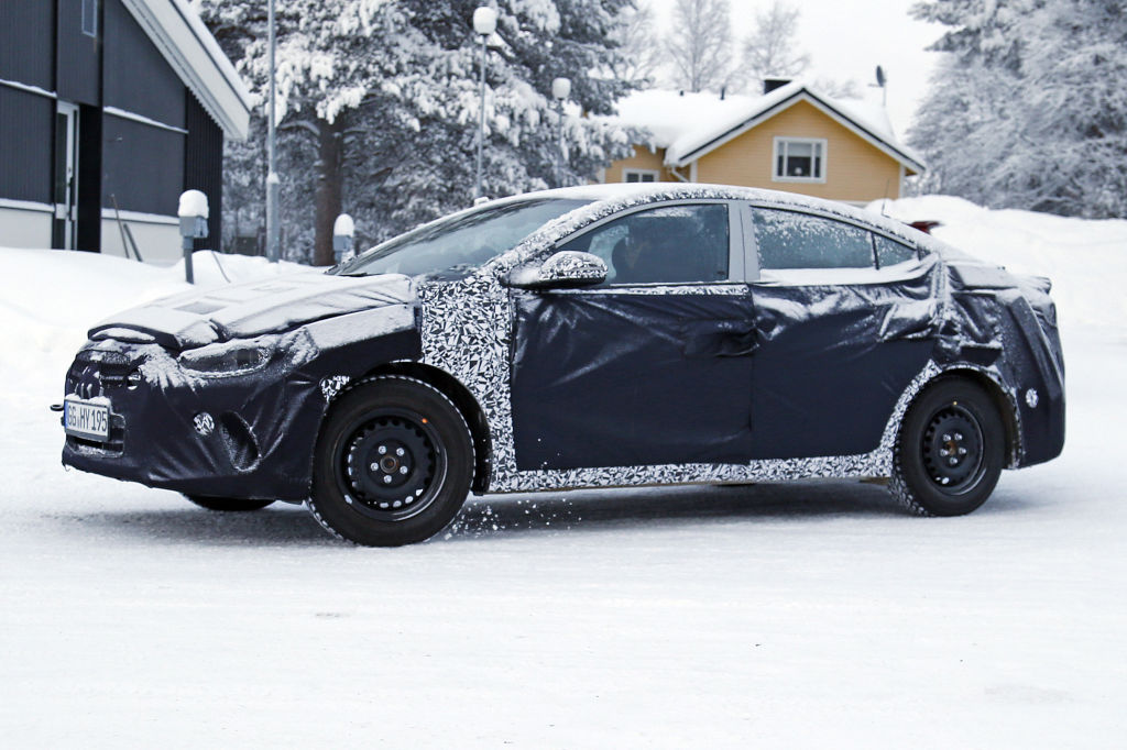 Erwischt: Erlkönig Hyundai Elantra