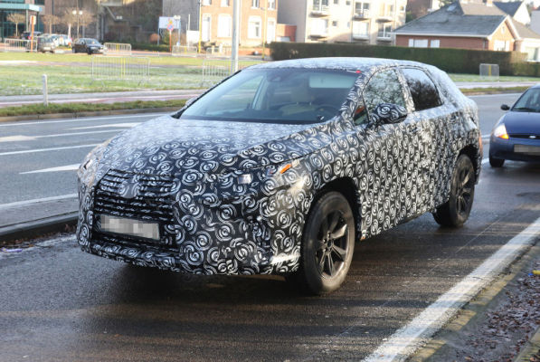 Erwischt: Erlkönig Lexus RX
