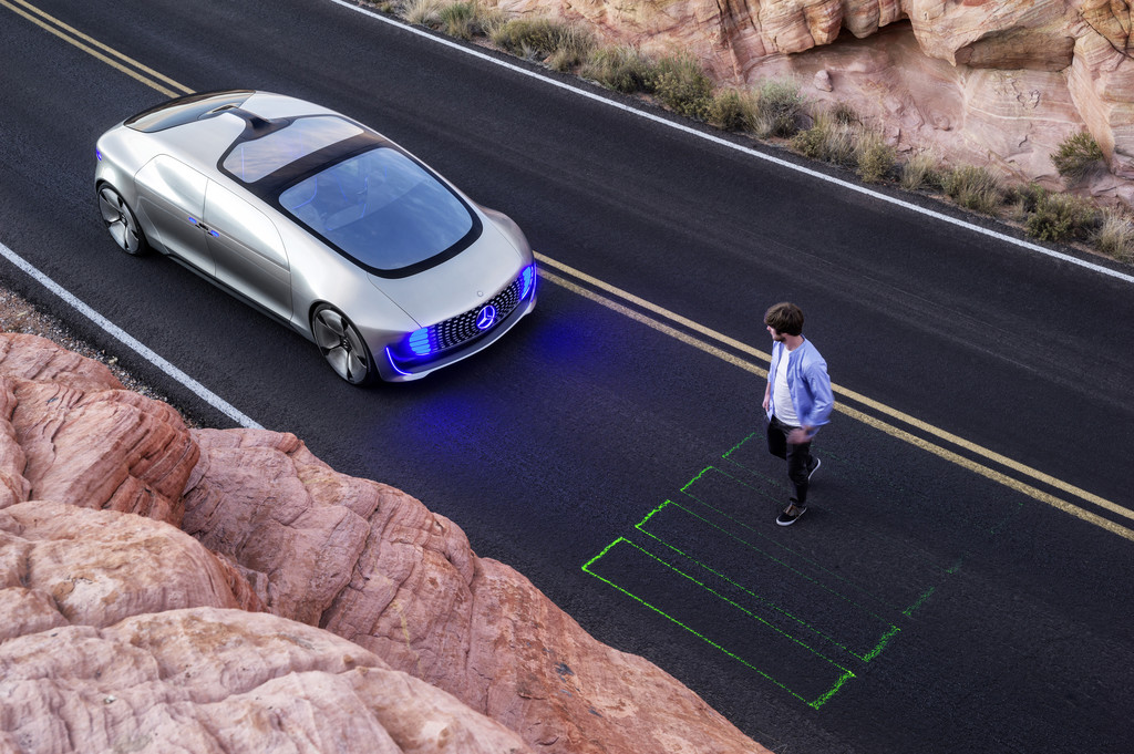 CES 2015: Die Vision fährt schon