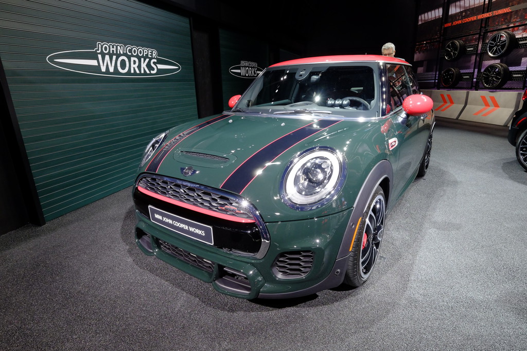 Detroit 2015: Mini John Cooper Works hat jetzt 231 PS