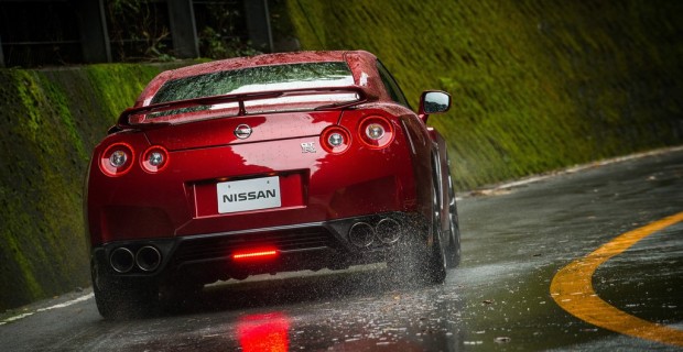 Nissan überarbeitet GT-R