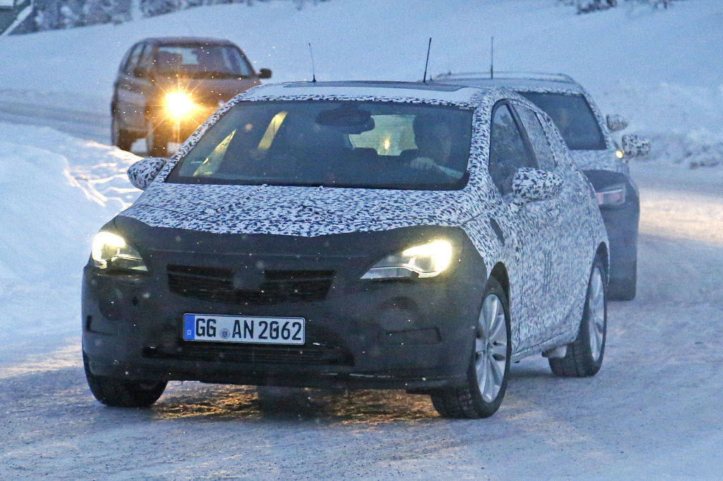 Erwischt: Erlkönig Opel Astra - Der Staub muss weg