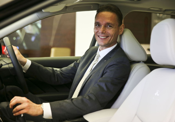 Roland Krüger führt Infiniti
