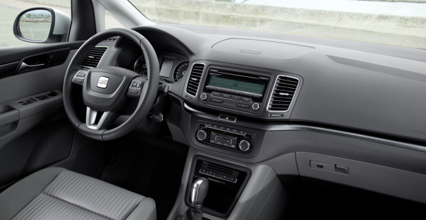 Seat Alhambra: Familienfreund mit reichlich Platz