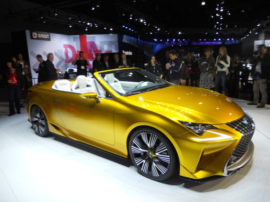 Genf 2015: Drei Premieren bei Lexus