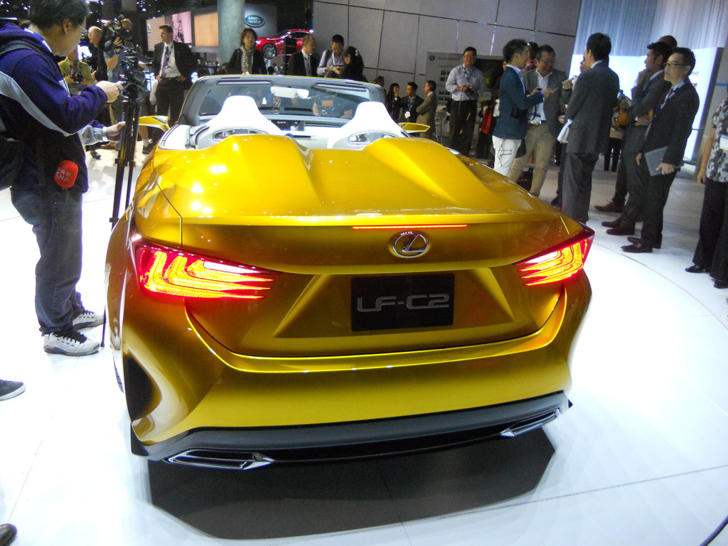 Genf 2015: Drei Premieren bei Lexus