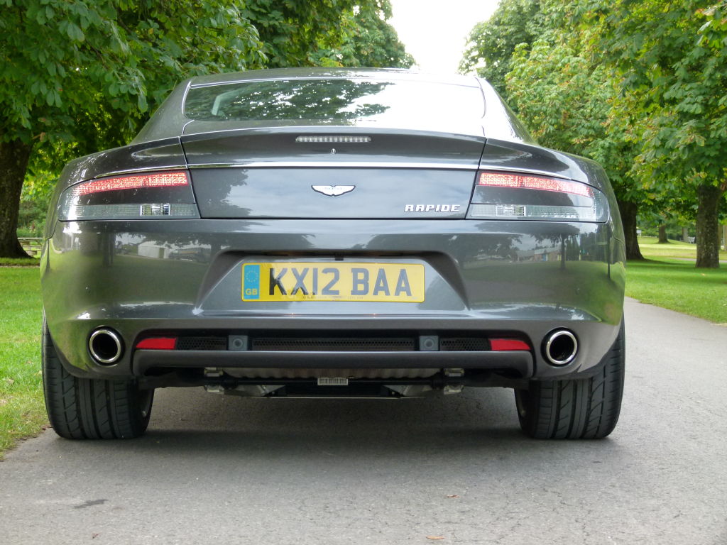 Aston Martin Rapide und DB5 – Fahren wie James Bond