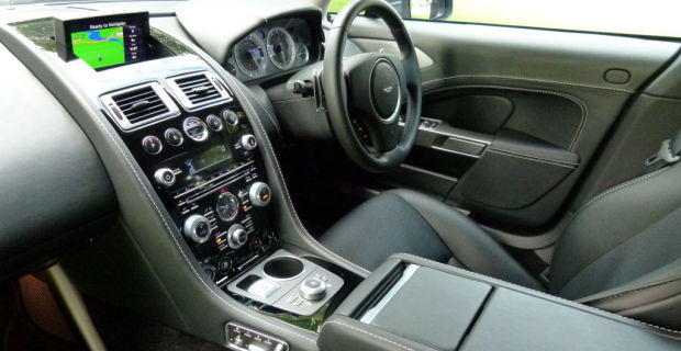Aston Martin Rapide und DB5 – Fahren wie James Bond