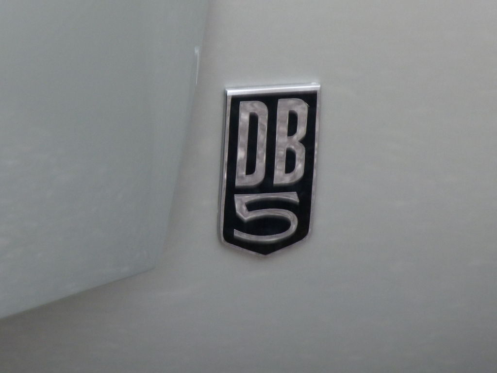 Aston Martin Rapide und DB5 – Fahren wie James Bond