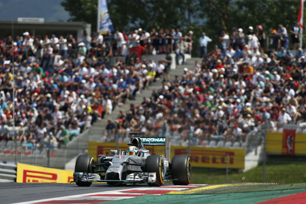 Formel 1: Laute Motoren und mehr Spektakel