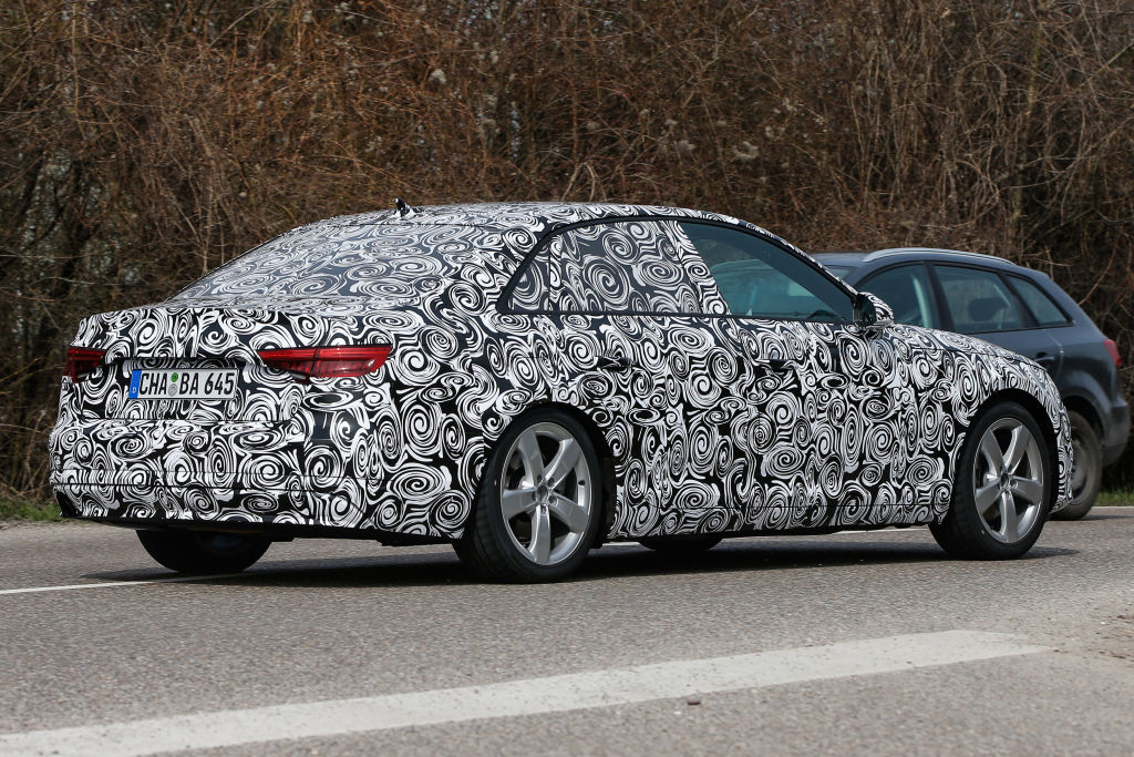 Erwischt: Erlkönig Audi A4