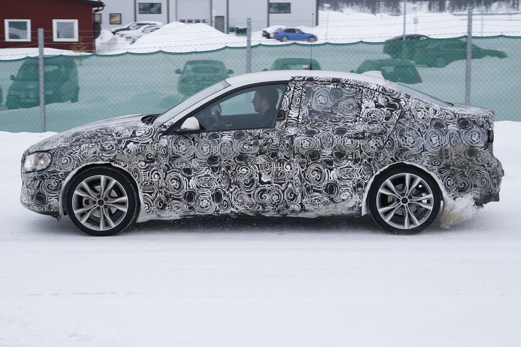 Erwischt: Erlkönig BMW 1er Stufenheck